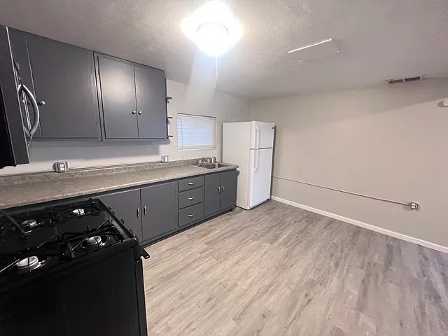 315 Cottage Court - 9 — Photo 2