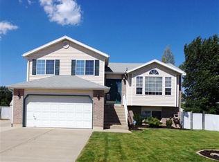 2091 N 950 W, Clinton, UT 84015