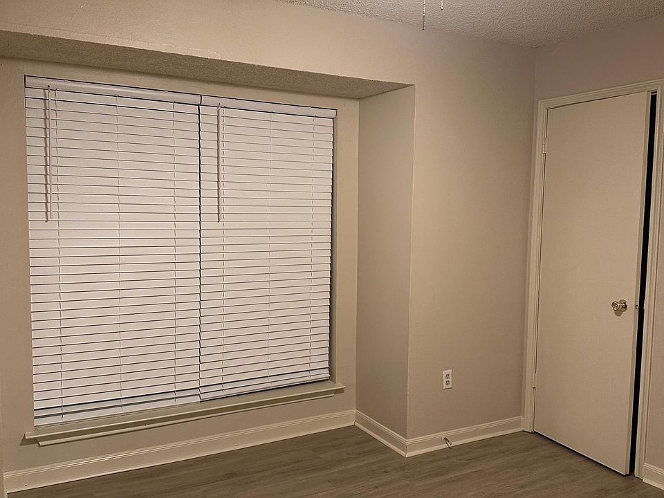 2nd image of 10115 Ballina Ave APT B