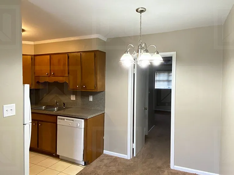 Club View Apartments — Photo 16