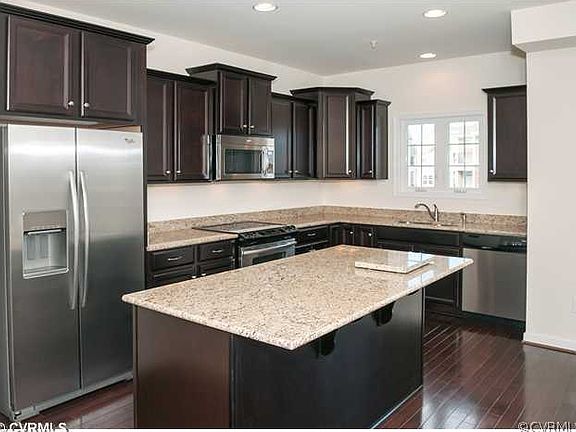 2nd image of 3925 Liesfeld Place 22a Gln
