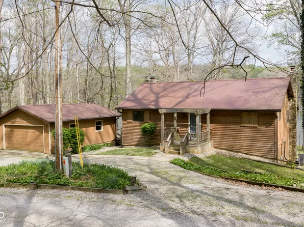 4534 Executive Dr, Spencer, IN 47460