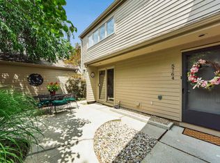 5764 Strathmore Ln, Dublin, OH 43017