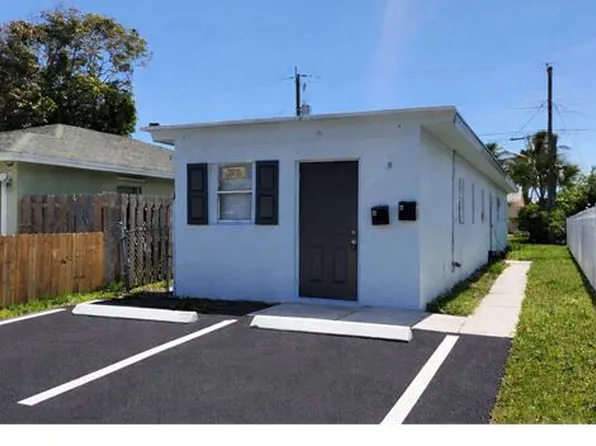 430 NW 12th Ave Unit A, Boynton Beach, FL 33435