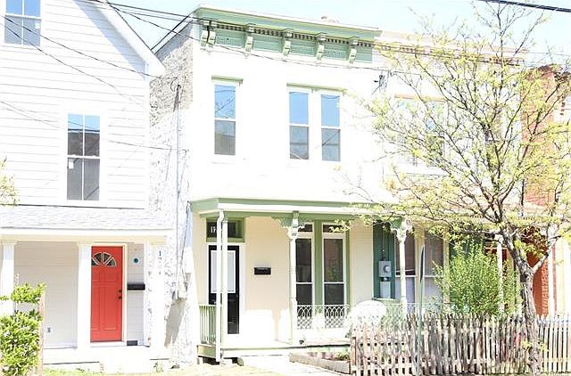 1st image of 1202 1/2 W Clay St