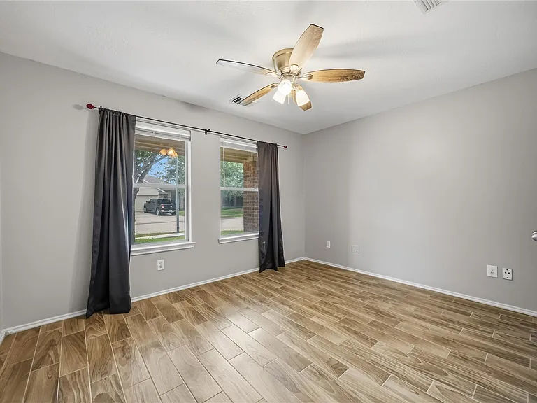 2734 Trinity Glen Ln — Photo 20