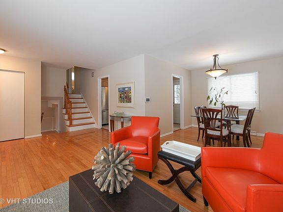 3rd image of 1117 Montgomery Dr
