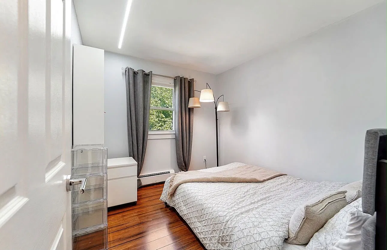 4 bed, $4,650 — Photo 3