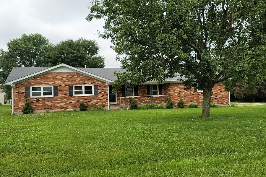 1st image of 180 Emerald Dr