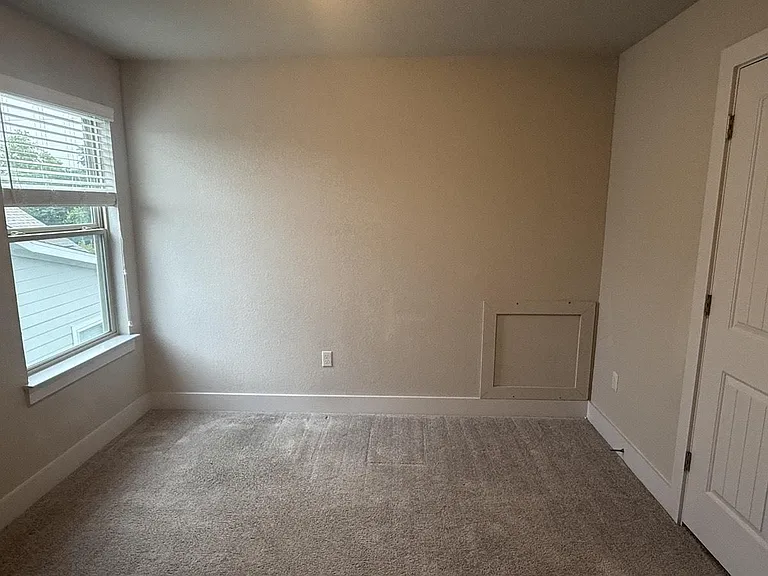 8615 McKamy Dr — Photo 14