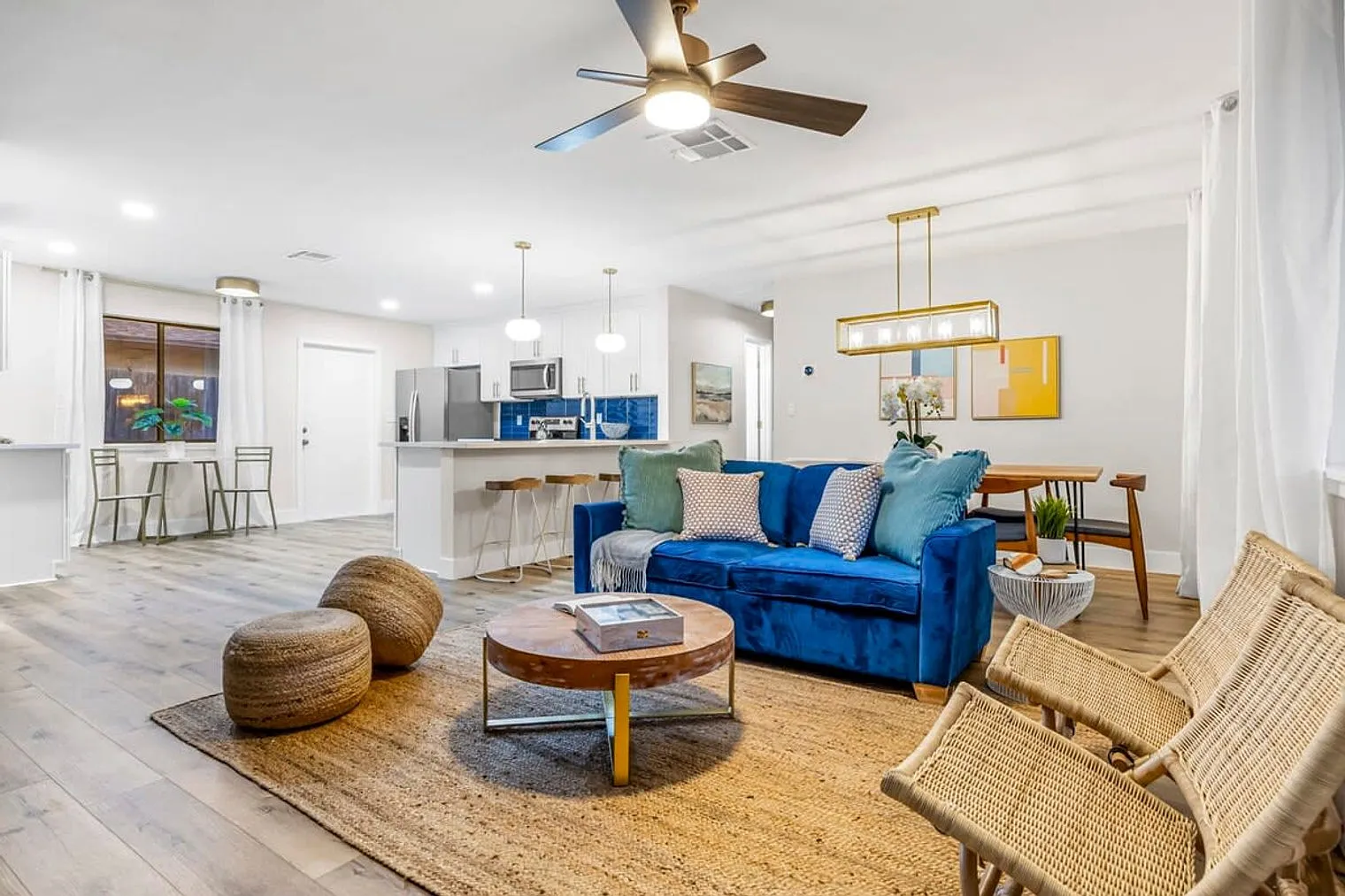 2 bed, 1.0 bath, $3,275 — Photo 1