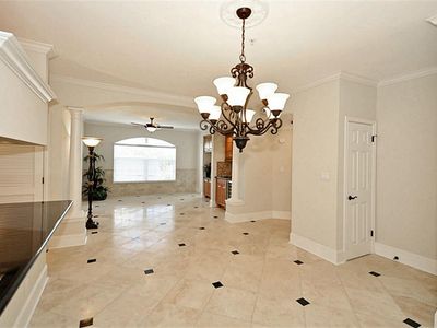 2111 Welch St APT A215, Houston, TX, 77019