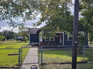 131 West, Placedo, TX 77977