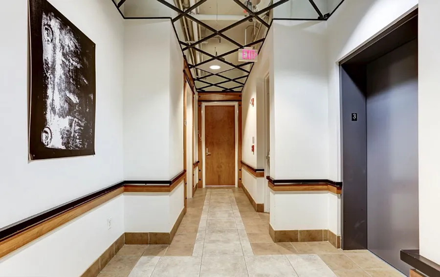 Open and Airy 2 Bedroom Loft in Adams Morgan with Parking! — Photo 4