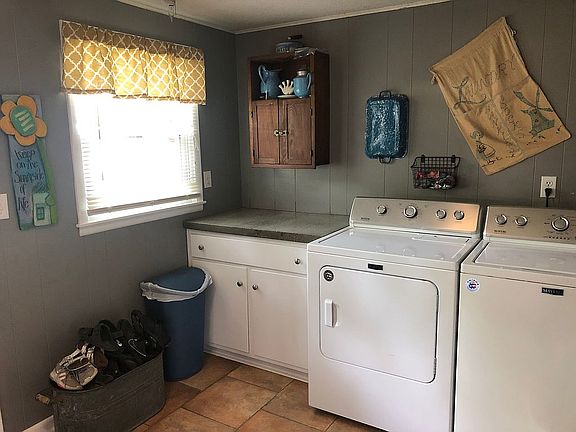 Back porch laundry room 