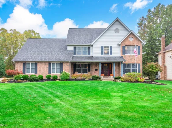 6581 Devonshire Dr, North Royalton, OH 44133