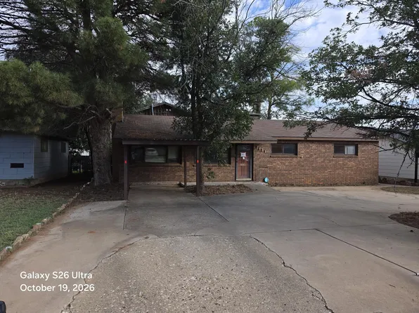 1421 E Cardwell St, Brownfield, TX 79316