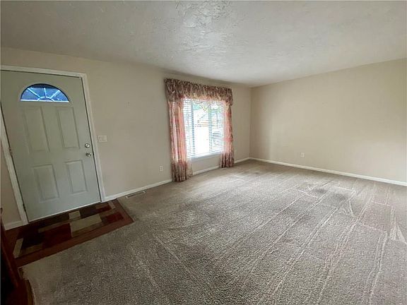 3rd image of 174 W Birch Ln