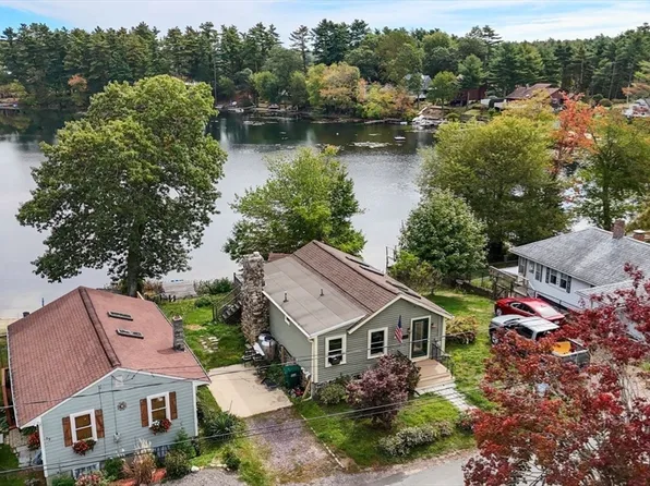 11 Brockton Ave, Carver, MA 02330