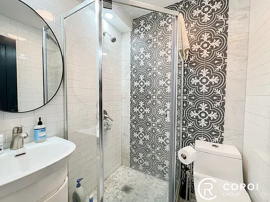 Rented by Coroi Corp | media 5