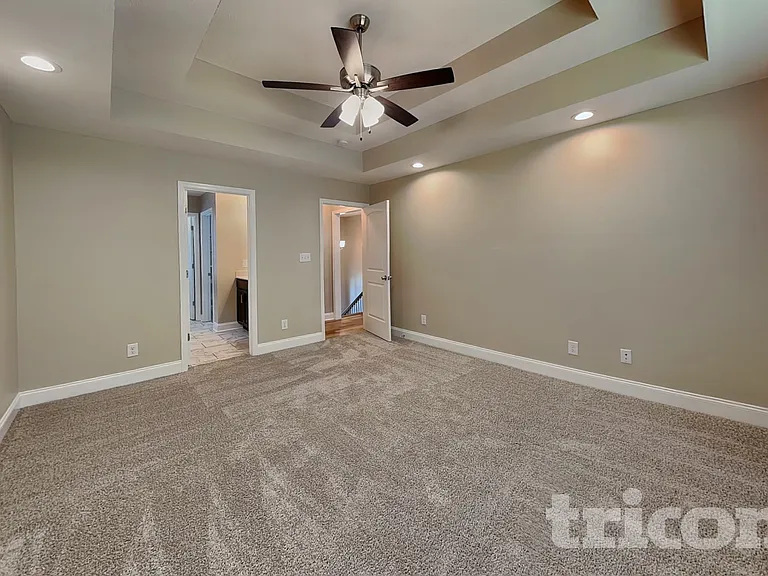 1063 Spicer Dr — Photo 6