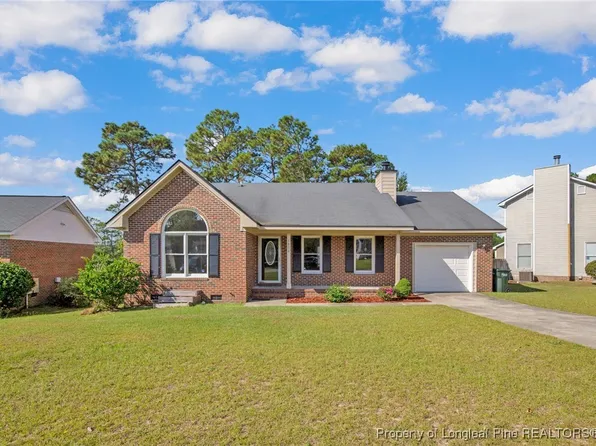 1808 Charity Ln, Fayetteville, NC 28304