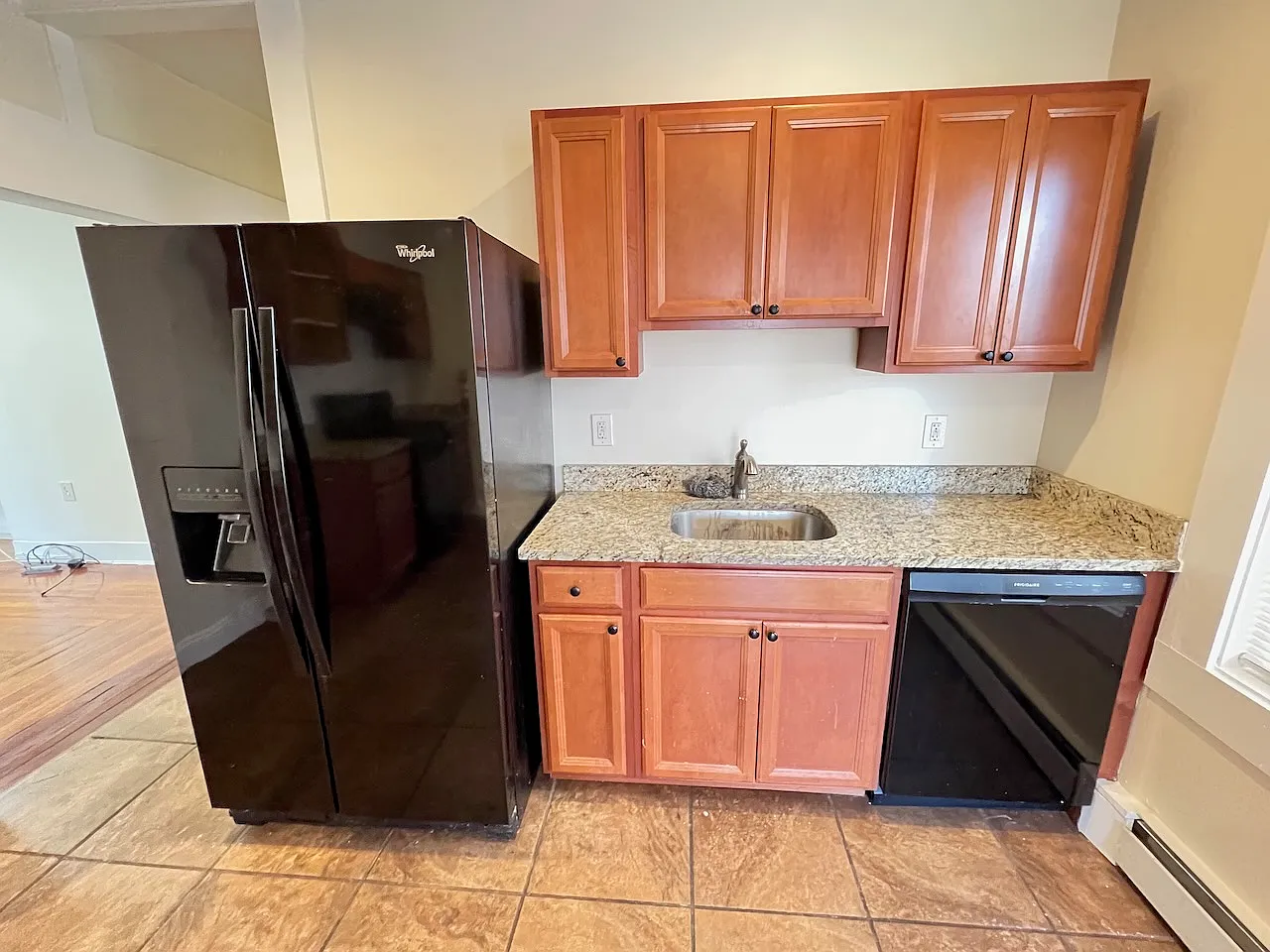 4 bed, 1500 sqft, $2,800 — Photo 2
