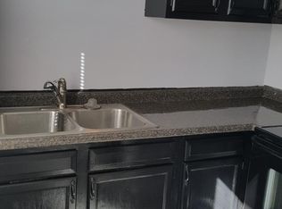 21 Sweet Ave #2ND, Pawtucket, RI 02861