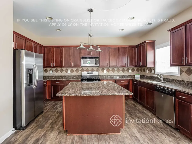 5817 Lindley Crescent Dr — Photo 6
