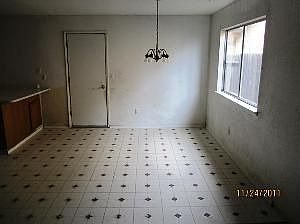 5th image of 964 Olds Ave