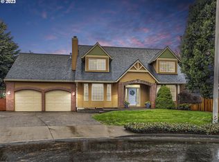 12408 Cominger Dr, Oregon City, OR 97045