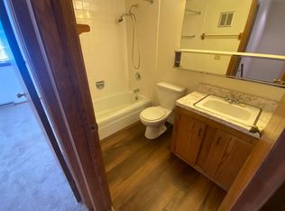 415-421 W Grand Ave, Chippewa Falls, WI 54729