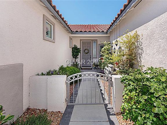 2nd image of 11103 Glen Garden Ct