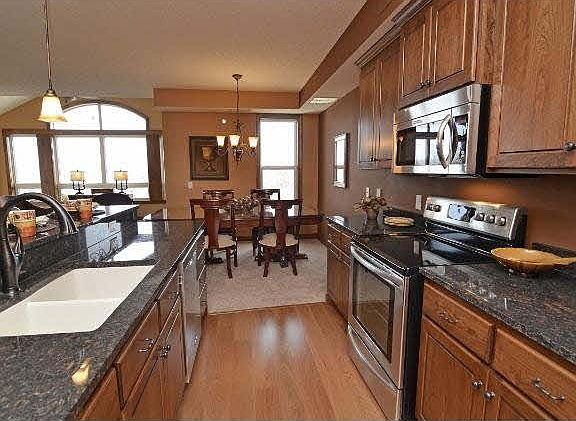 4th image of 2670 Kelley Parkway