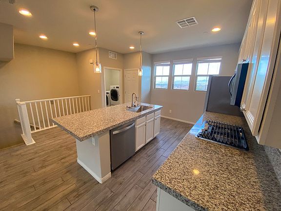 4th image of 154 Petaluma Valley Dr