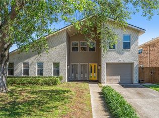 7461 Lake Barrington Dr, New Orleans, LA 70128