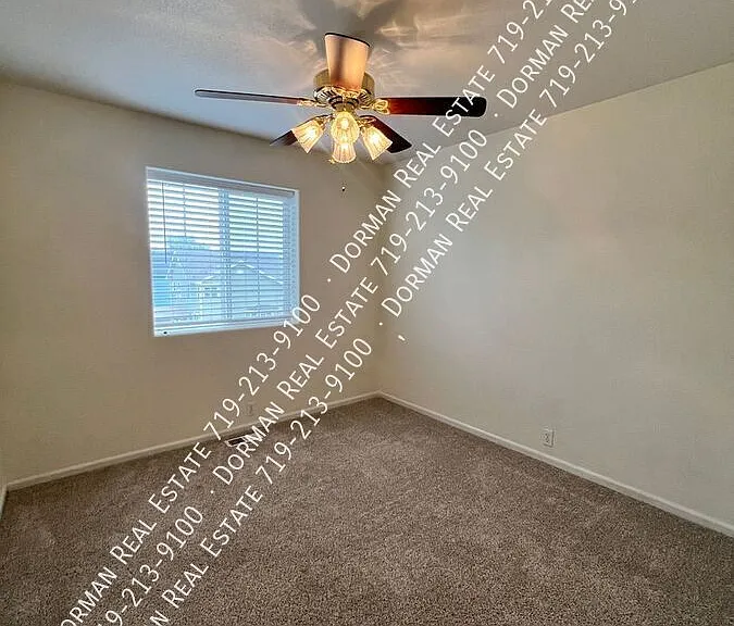 8774 Silver Glen Dr — Photo 13