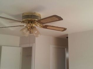 25303 147th Dr, Rosedale, NY 11422