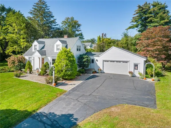 91 Day Street, Granby, CT 06035