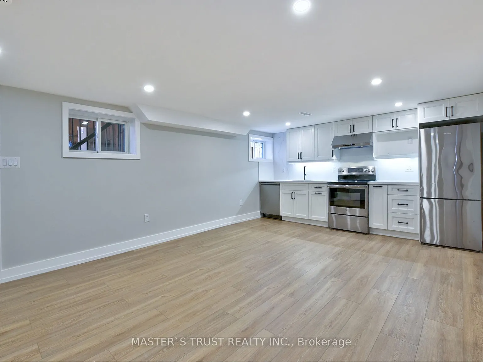 2 bed, $2,300 — Photo 3