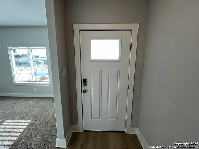 4506 Nueces Path — Photo 2