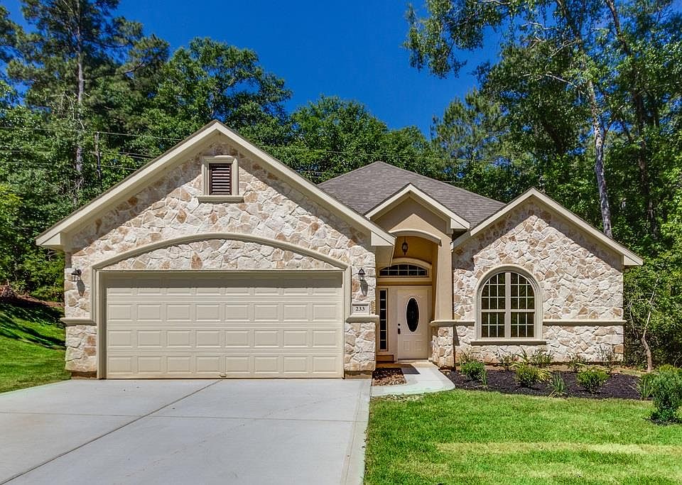1st image of 233 Broadmoor Dr.