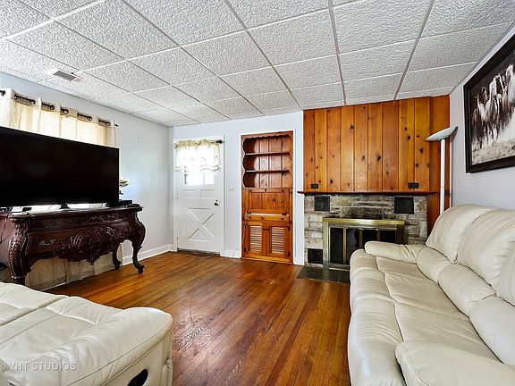 2nd image of 411 N Dwyer Ave