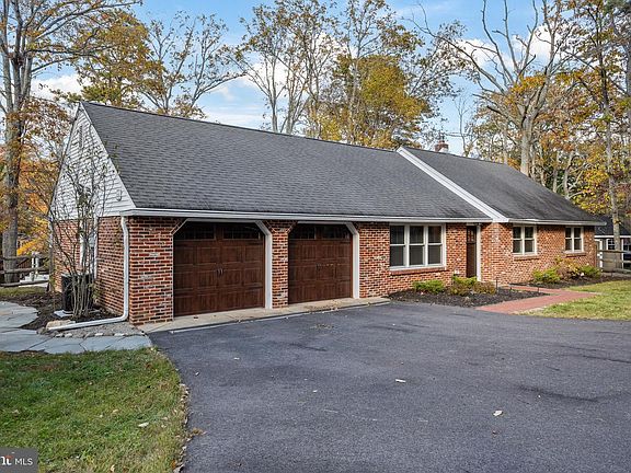 4th image of 155 Tuckerton Rd