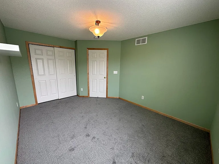 15830 Frisian Ln — Photo 17
