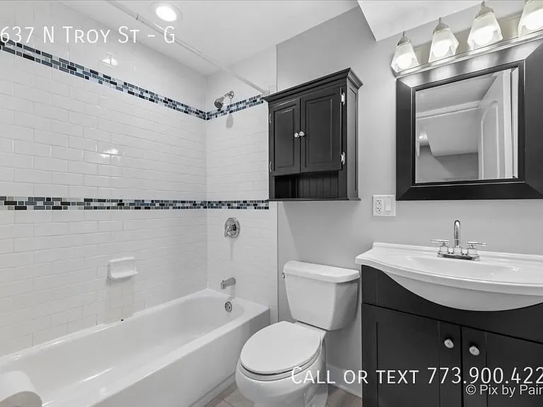 2637 N Troy St #G — Photo 15