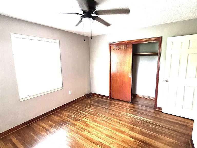 3804 W Cervantes St — Photo 10