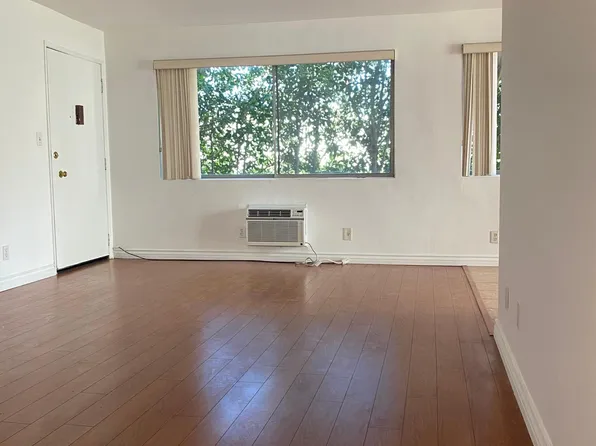 4431 Finley Ave APT 4, Los Angeles, CA 90027
