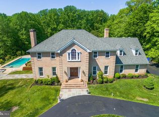 10721 Balantre Ln, Rockville, MD 20854