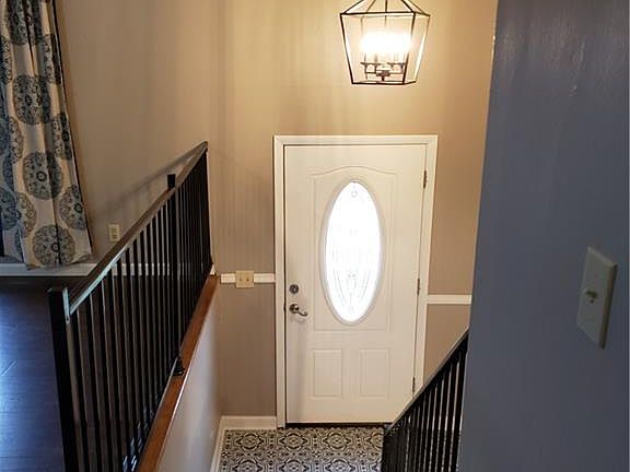 3rd image of 312 Delcourt Dr